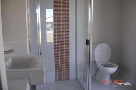 Property photo of 5 Charlton Street Emerald QLD 4720