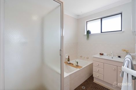 Property photo of 12 Murraba Close Orange NSW 2800