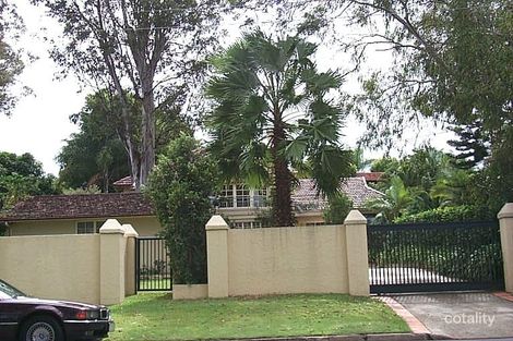 27 Winchester St, Southport, QLD 4215