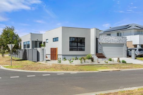 30 Eagle Ave, Cowes, VIC 3922