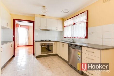 Property photo of 12 Marshall Court Hampton Park VIC 3976