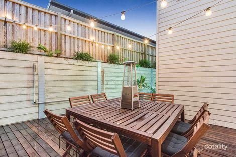 Property photo of 21 Savanna Gardens Pimpama QLD 4209