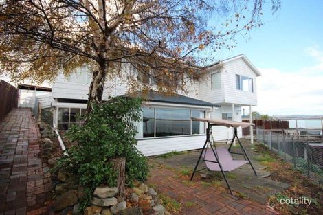 Property photo of 12 Geeves Crescent Midway Point TAS 7171