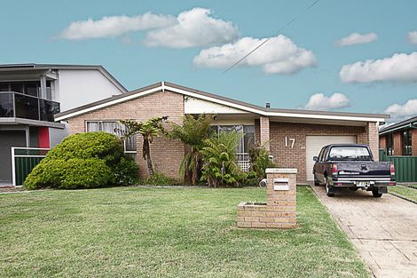 17 Haiser Rd, Greenwell Point, NSW 2540