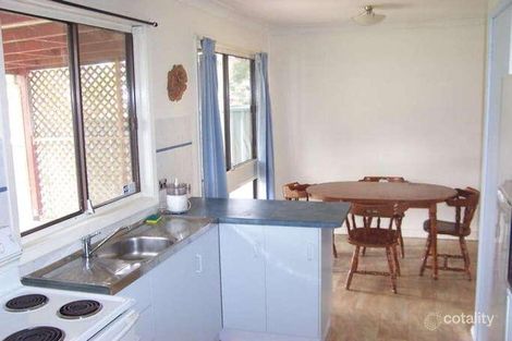 Property photo of 17 Roger Crescent Berkeley Vale NSW 2261