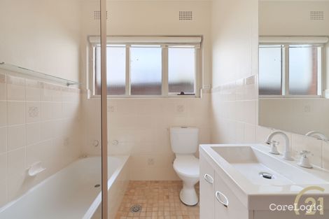 Property photo of 10 Wyomee Avenue West Pymble NSW 2073