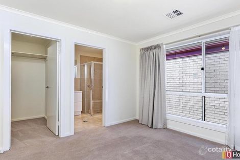 Property photo of 19 Carman Loop Macgregor ACT 2615