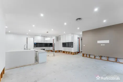 Property photo of 66 Bedingham Drive Hillside VIC 3037