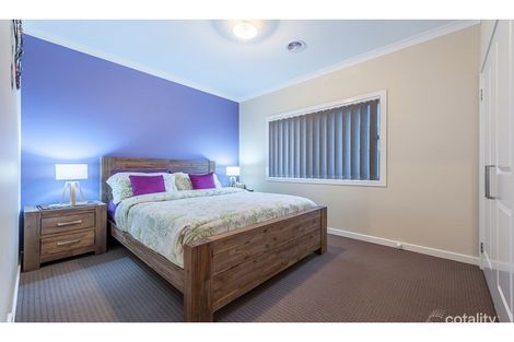 Property photo of 36 Baronial Way Craigieburn VIC 3064