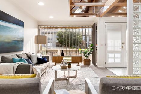 Property photo of 2/662 Inkerman Road Caulfield North VIC 3161