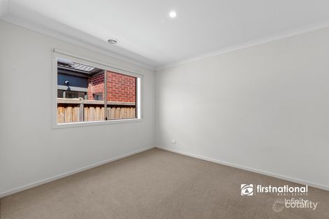Property photo of 70 Bandicoot Loop Tarneit VIC 3029
