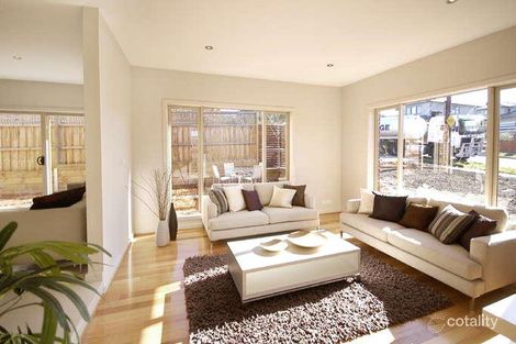 Property photo of 1/6 Maxia Road Doncaster East VIC 3109