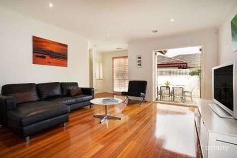 Property photo of 2/26 Spring Road Caulfield South VIC 3162
