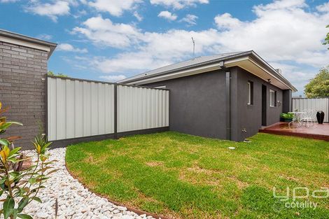 Property photo of 1/23 Gloucester Street Hadfield VIC 3046
