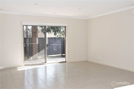 Property photo of 19 Greenrange Vista Roxburgh Park VIC 3064