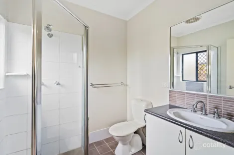 Property photo of 43 Angor Road Trinity Park QLD 4879