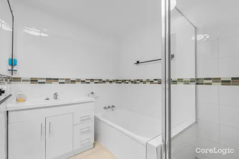 Property photo of 15 Bowline Street Jamboree Heights QLD 4074