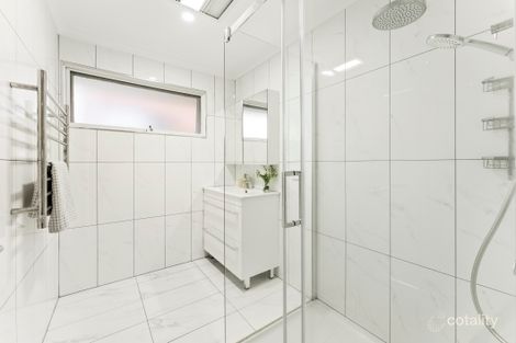 Property photo of 1/8 Helpmann Street Wantirna South VIC 3152