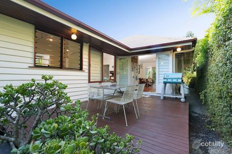 Property photo of 18 Fairfield Street Annerley QLD 4103