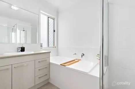 Property photo of 2/43 Rosella Street Loganlea QLD 4131