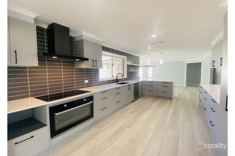 Property photo of 4 Edgewater Close Yamba NSW 2464