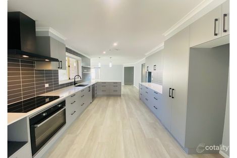 Property photo of 4 Edgewater Close Yamba NSW 2464