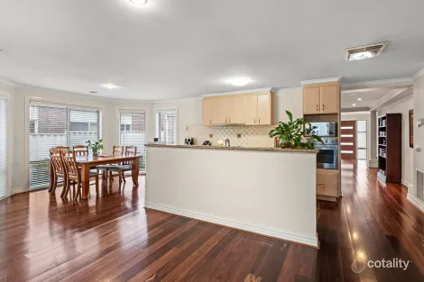 Property photo of 70 Stenson Road Kealba VIC 3021
