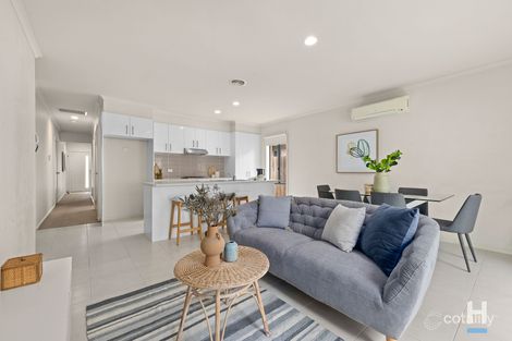 Property photo of 96 Broderick Road Carrum Downs VIC 3201