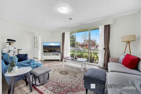 Property photo of 45 Guildford Crescent Narre Warren VIC 3805