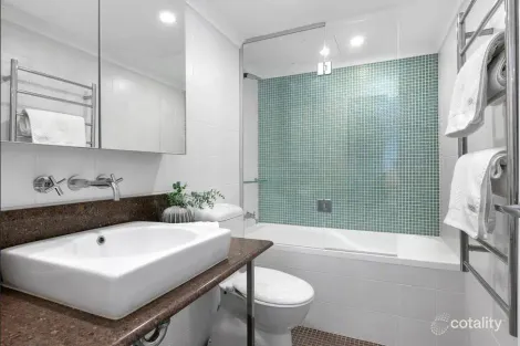 Property photo of 39/2A Campbell Parade Manly Vale NSW 2093