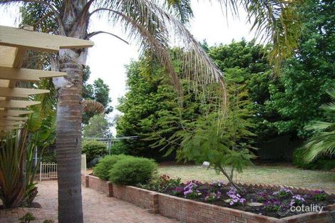 Property photo of 30 Woodward Circle Marangaroo WA 6064