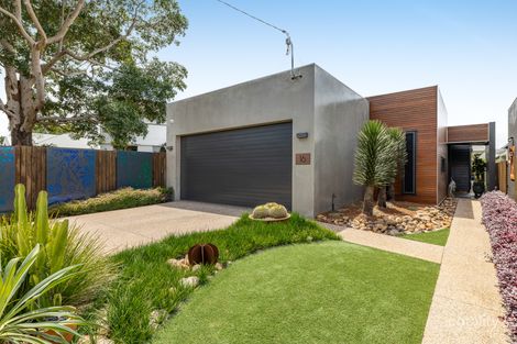 14 Simla St, Mount Lofty, QLD 4350
