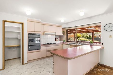 Property photo of 4 Bracken Court Wheelers Hill VIC 3150