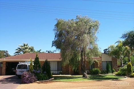 17 Broula Rd, Kalamunda, WA 6076