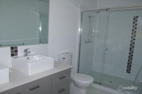 Property photo of 21 Bounty Circuit Eli Waters QLD 4655