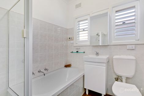 Property photo of 125 Wyadra Avenue North Manly NSW 2100