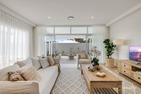 Property photo of 28 Brimblecombe Drive Middle Ridge QLD 4350