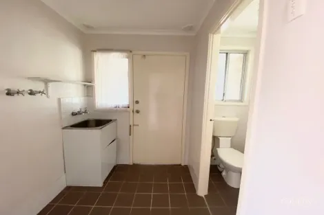 Property photo of 13 Frontignan Street Eschol Park NSW 2558