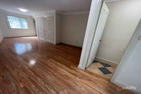 Property photo of 12 Dunrossil Avenue Casula NSW 2170