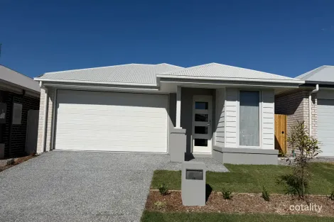 16 Clara St, White Rock, QLD 4306