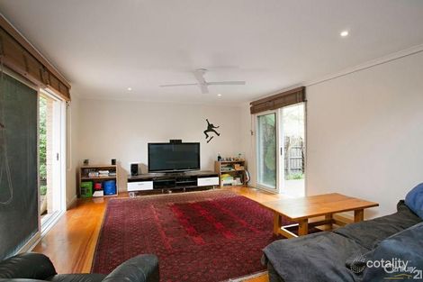 Property photo of 8 Porter Road Carnegie VIC 3163