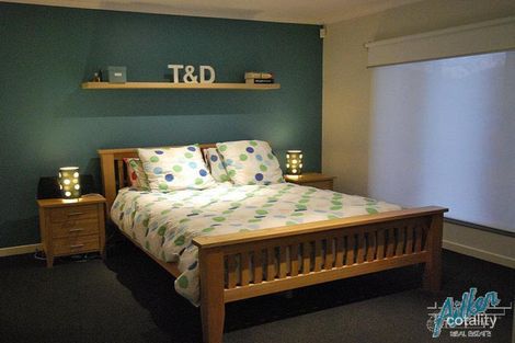 Property photo of 7 The Grove Keysborough VIC 3173