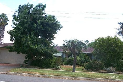 465 Sevenoaks St, Beckenham, WA 6107