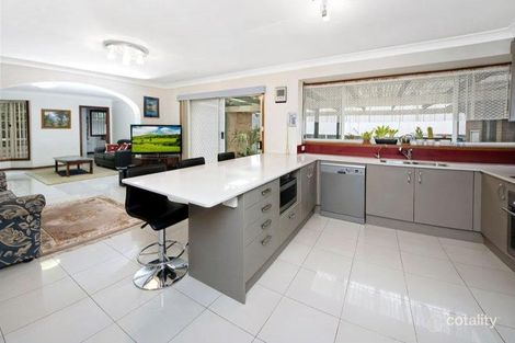 Property photo of 7 Hobart Place Illawong NSW 2234