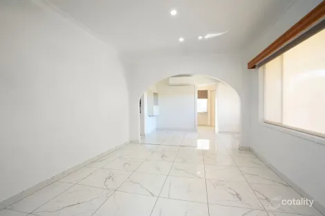 Property photo of 92 Blumer Avenue Griffith NSW 2680