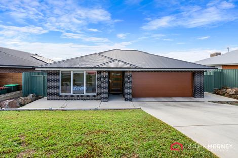 Property photo of 50 Lacebark Drive Forest Hill NSW 2651