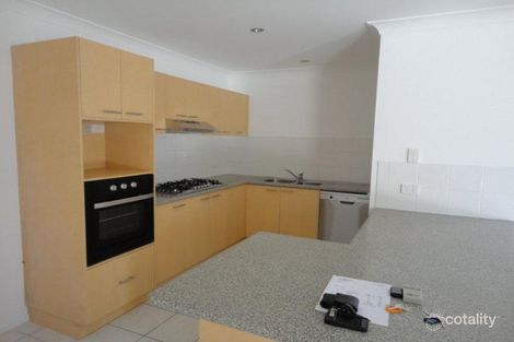Property photo of 13 Maltravers Drive Arundel QLD 4214