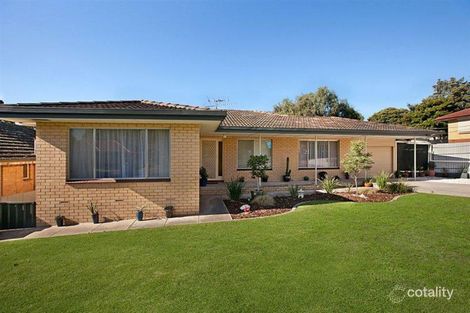 1 Essex St, Redwood Park, SA 5097