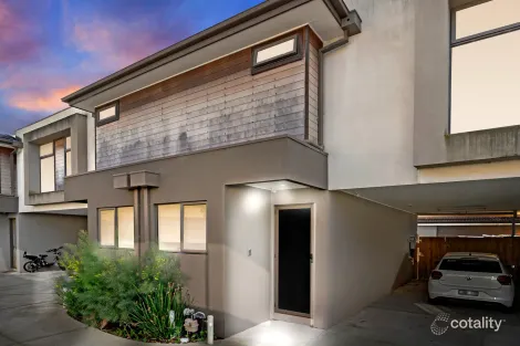 Property photo of 2/44 View Road Springvale VIC 3171