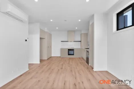 Property photo of 6/6 Inge King Crescent Whitlam ACT 2611